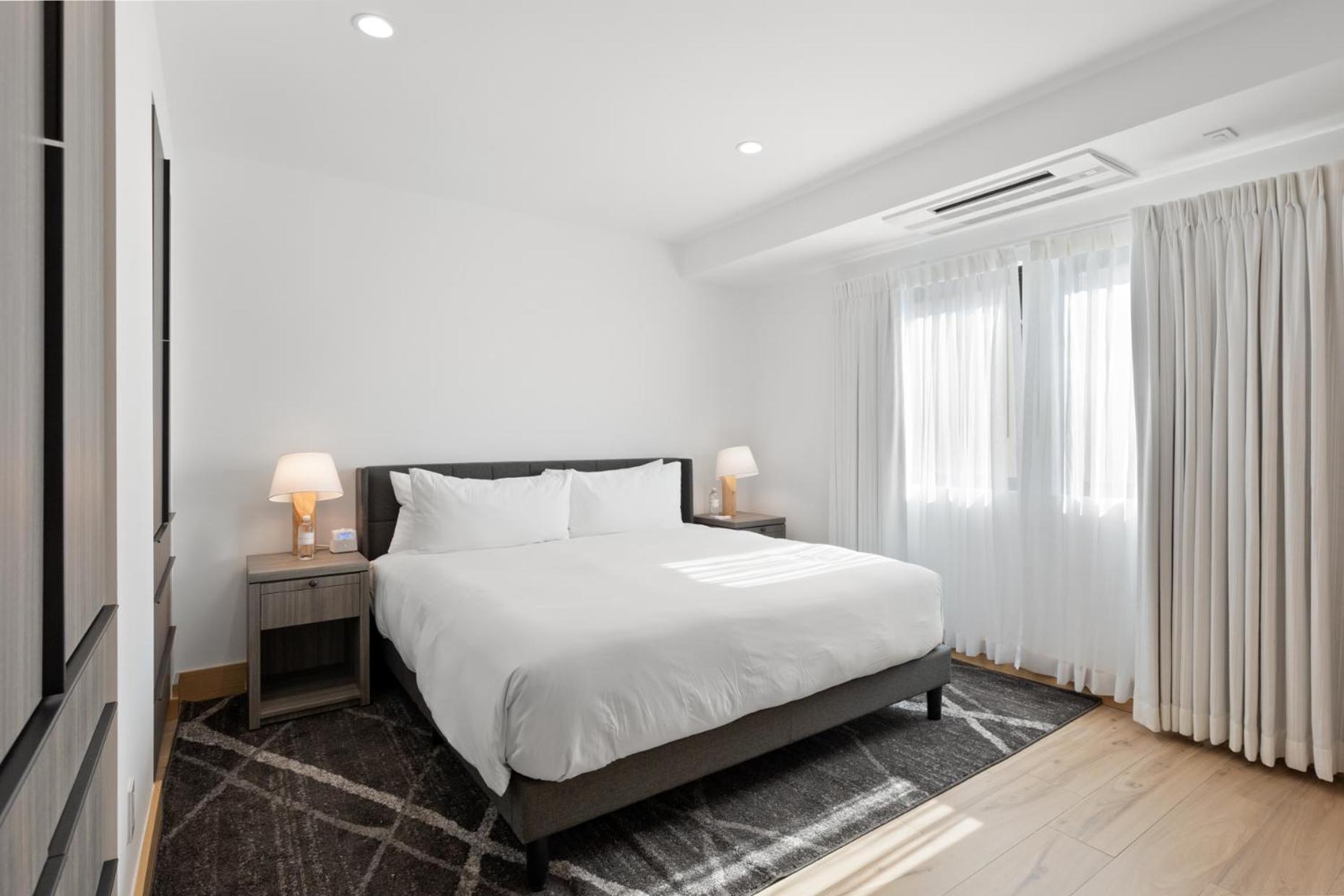 Malibu Sand Carbon Beach Suites Esterno foto