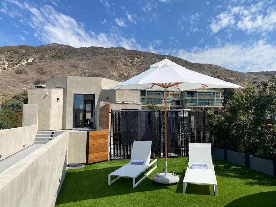 Malibu Sand Carbon Beach Suites Esterno foto